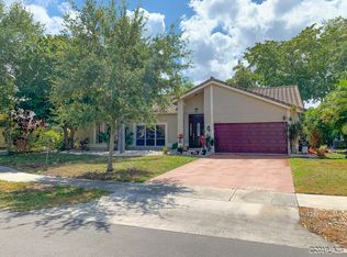 5493 NW 39th Ave, Coconut Creek, FL 33073