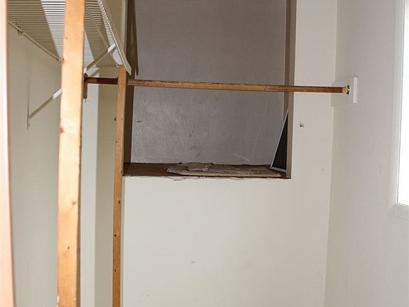 Walk in Closet