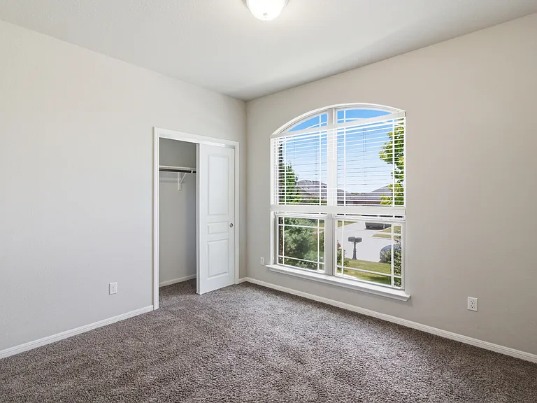 5716 Blackstone Dr — Photo 21
