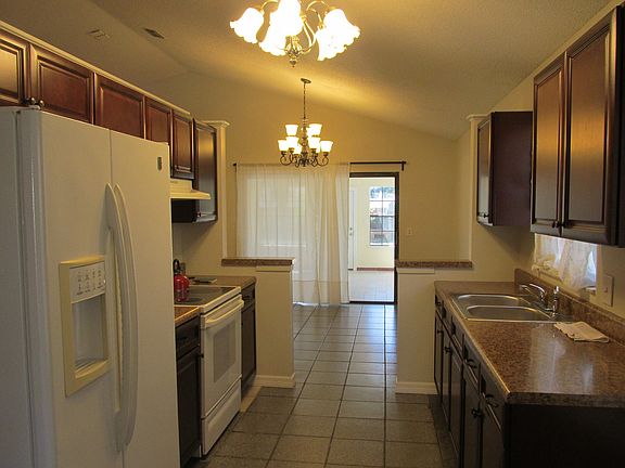 3rd image of 5806 Grand Canyon Dr