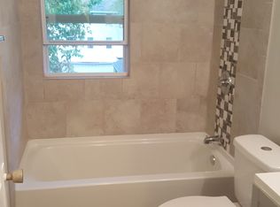 1209 S 18th St, Manitowoc, WI 54220