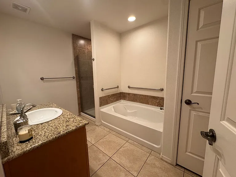 3340 Landon Dr #1 — Photo 15