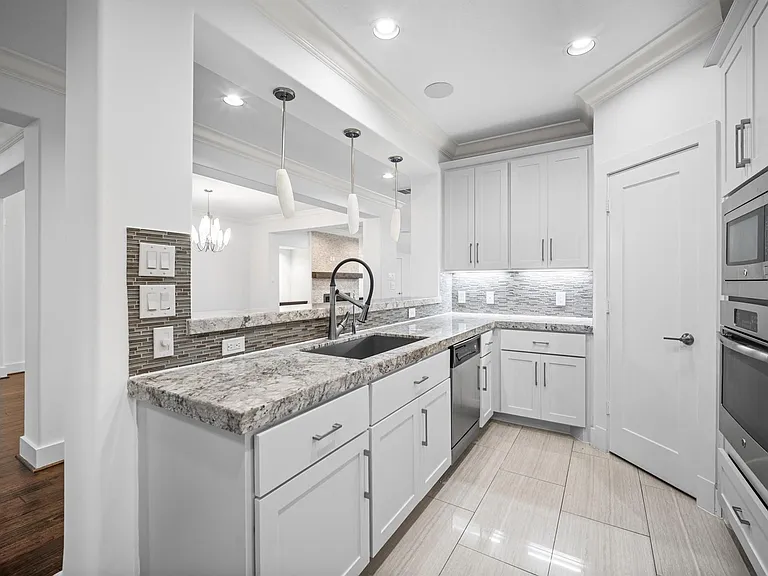 13412 Preston Cliff Ct — Photo 12