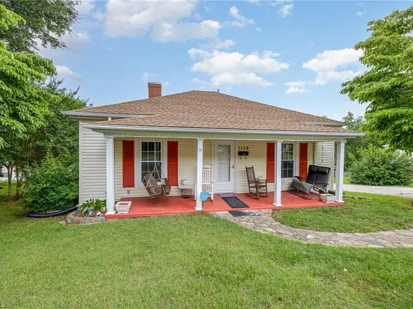 1139 Carolina Ave, Eden, NC 27288