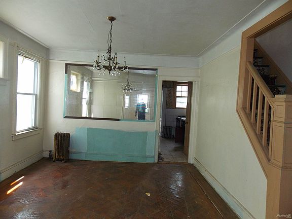 3rd image of 11436 131st St