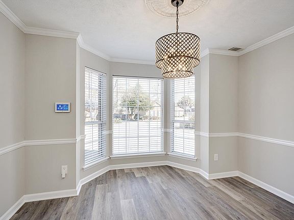 5th image of 316 Saint Julian Pl