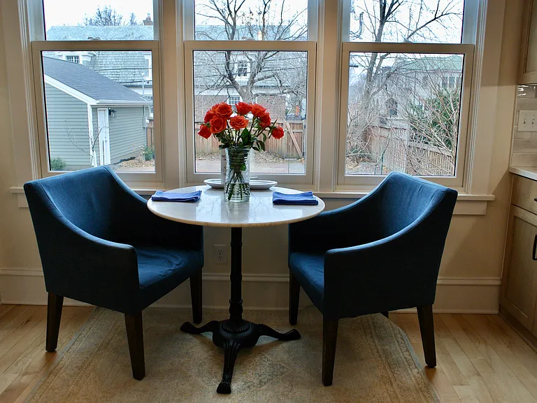 kitchen eating area