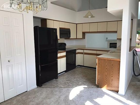 4th image of 6292 Squire Lake Dr