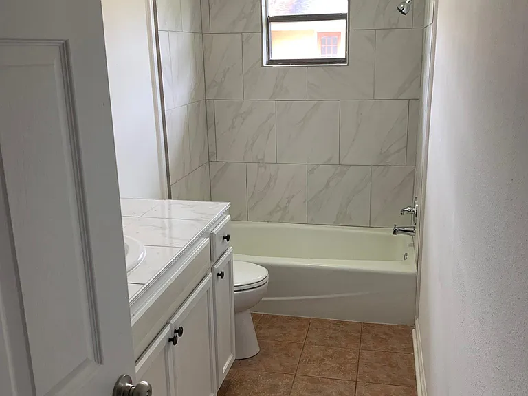 7483 Pennhill Dr — Photo 5