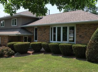 1504 Mailand Dr, Manitowoc, WI 54220