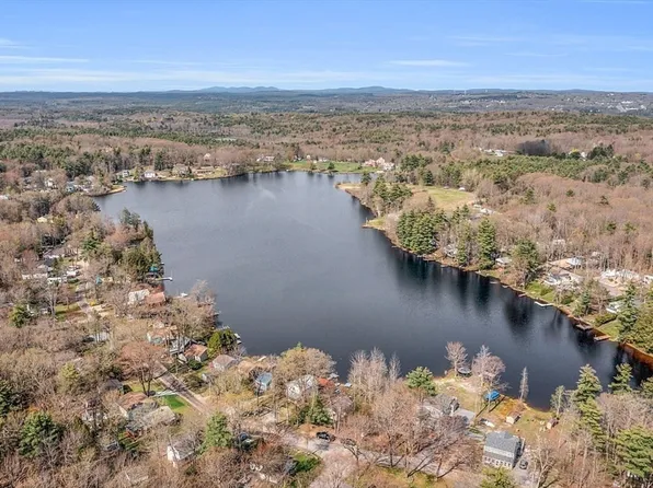 112 Rainbow Dr, Templeton, MA 01468