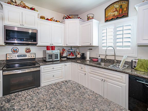 5th image of 4426 S Cheree Dawn Ave