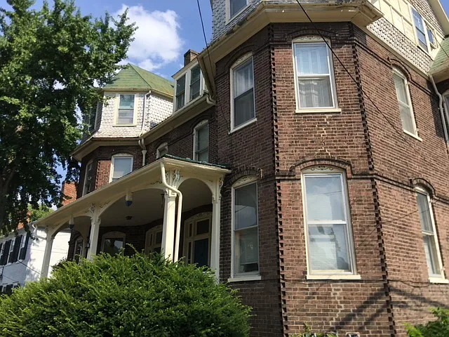 2 bed, 900 sqft, $1,450 — Photo 2