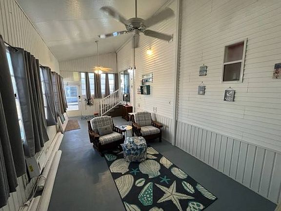 4th image of 3701 Baynard Dr #F-4