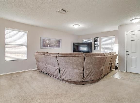 2nd image of 6620 Shadow Creek Dr