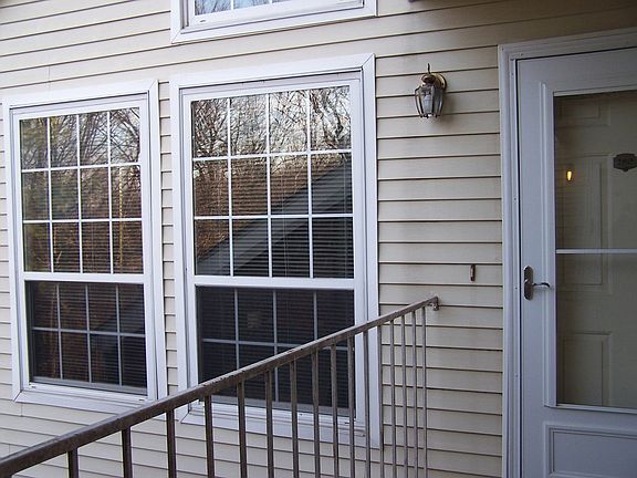 all new thermo windows throughout unit