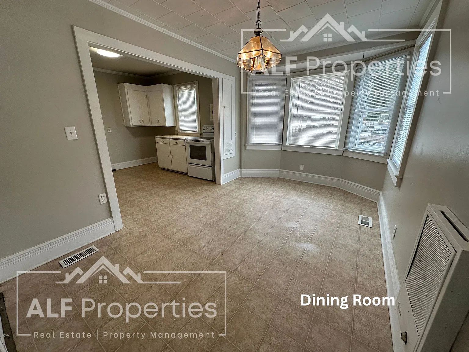 Charming and Spacious 2-Bedroom, 1.5-Bathroom Rental in Henderson, NC — Photo 4