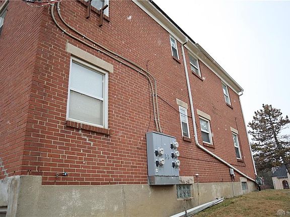 2nd image of 1588 Glenbeck Ave