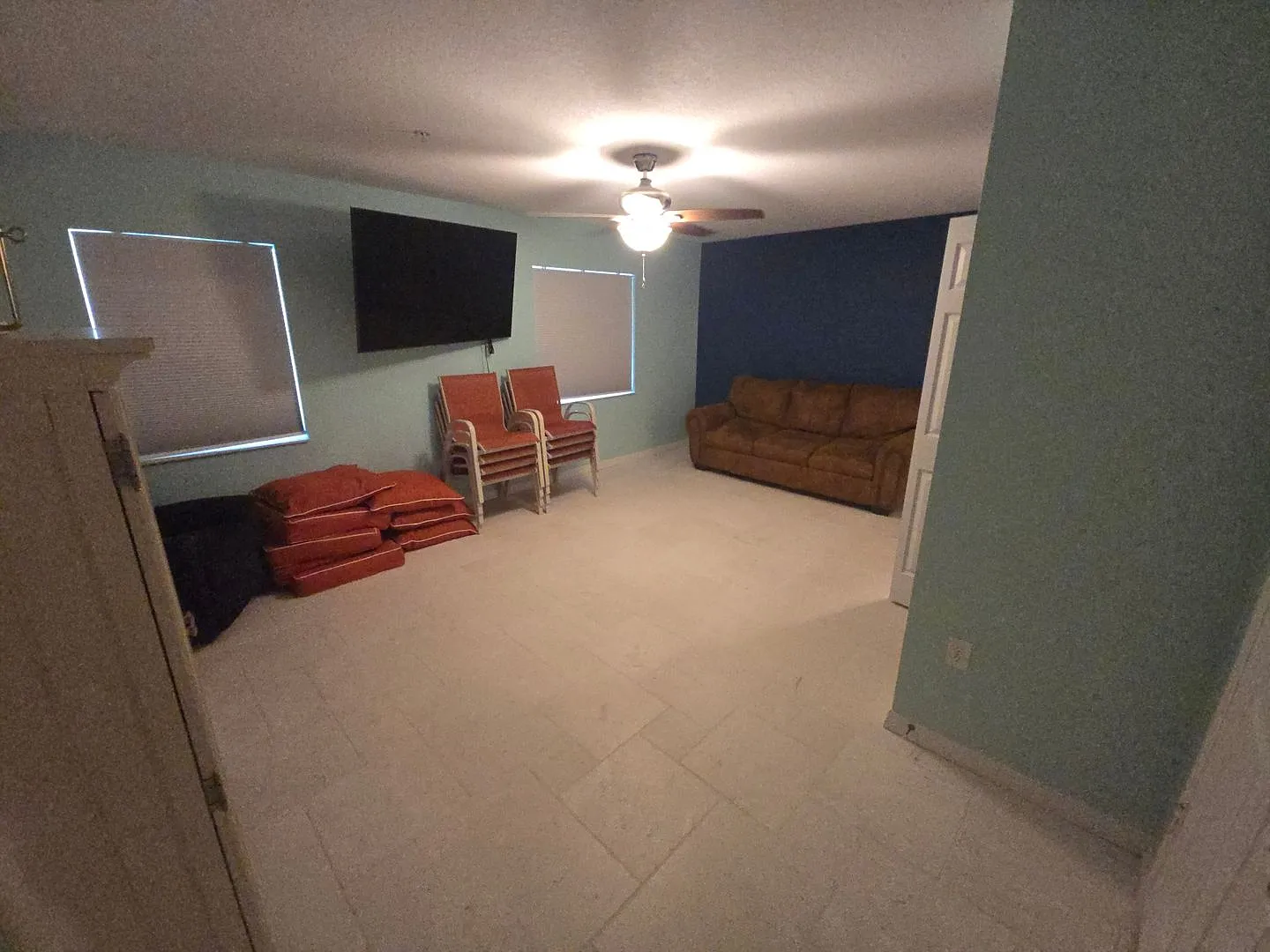 Gorgeous 4-Bedroom, 4-Bathroom Townhouse in Palmetto — Photo 4