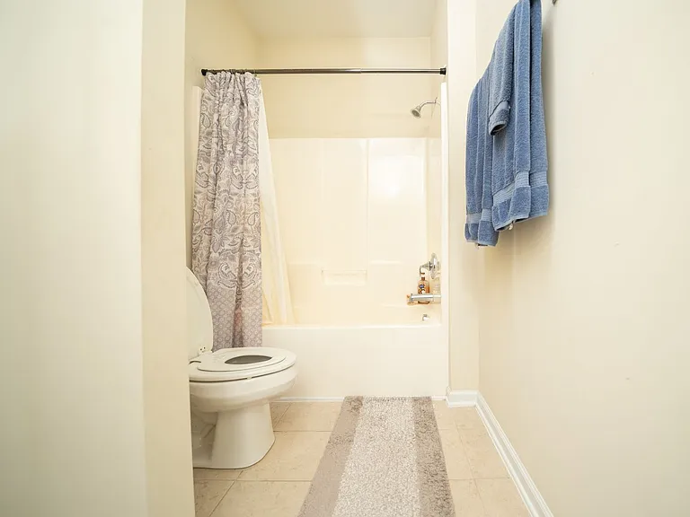 1606 Morehead Hill Ct — Photo 33