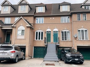 75 Strathaven Dr #42, Mississauga, ON L5R 3W1