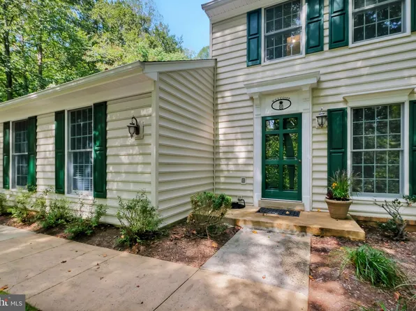 11922 Falling Creek Dr, Manassas, VA 20112