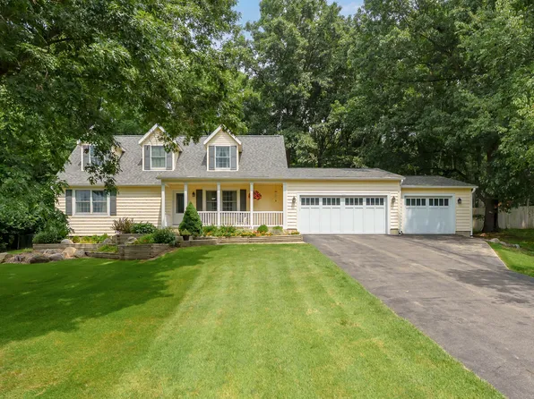 5062 Misty Creek Dr, Kalamazoo, MI 49009