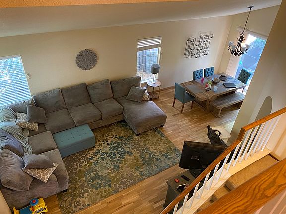 5th image of 228 Brighton Ln