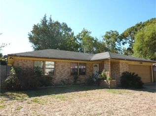 919 Peach Spring Dr, Houston, TX 77088