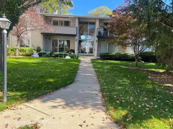 8401 Kennedy Cir Unit 6, Warren, MI 48093