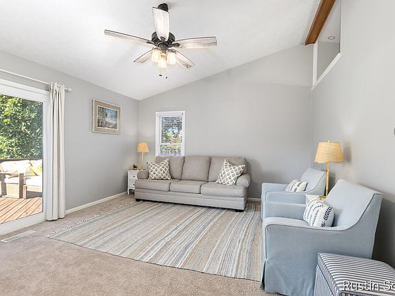 4th image of 2680 Burgen Ct NE