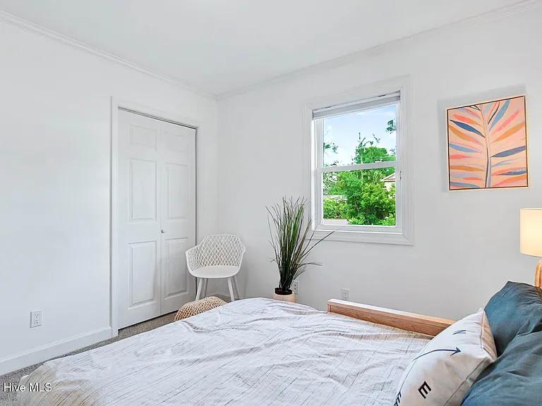 1950 Ocean View Dr SW — Photo 56