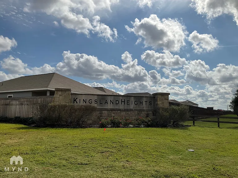 1056 Banyon Tree Ln — Photo 23