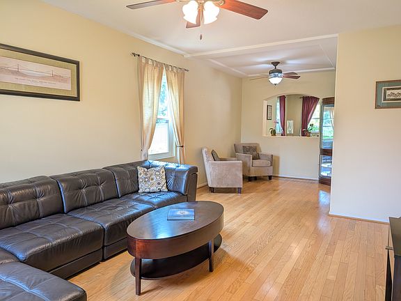 4th image of 11859 Stonedale Ct