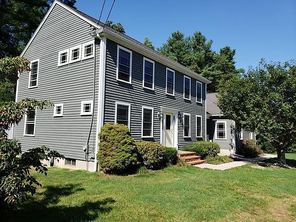 3rd image of 30 Sherwood Ln