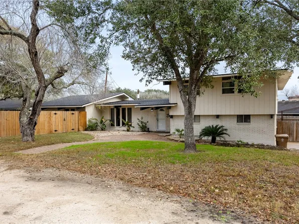 11102 Birdwood Ln, Corpus Christi, TX 78410