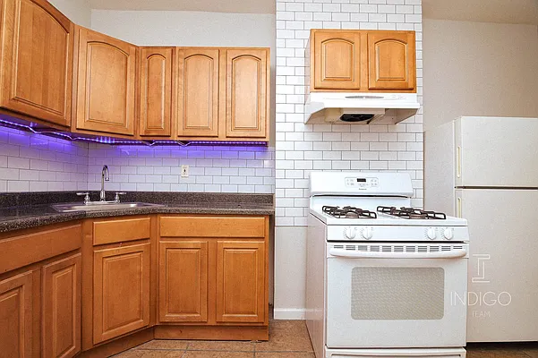 Rented by Compass | media 20