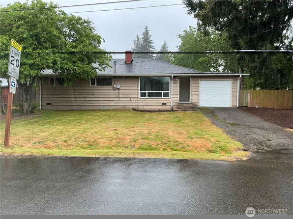 8007 215th Street SW, Edmonds, WA 98026