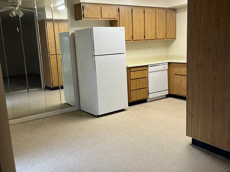 WESTMARC APARTMENT HOMES — Photo 8