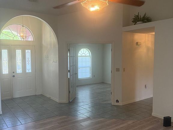 5th image of 17485 SW 41st Ave