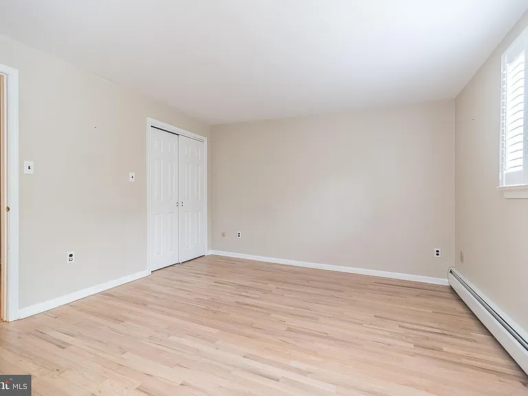 38 Chestnut Valley Dr — Photo 33