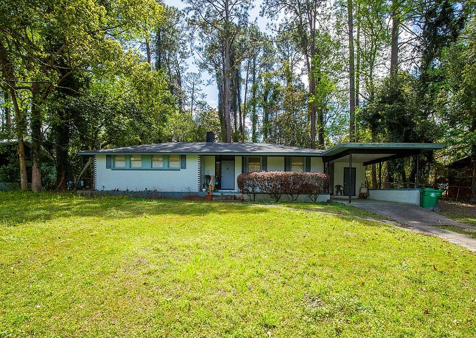 1st image of 919 Brookhaven Dr