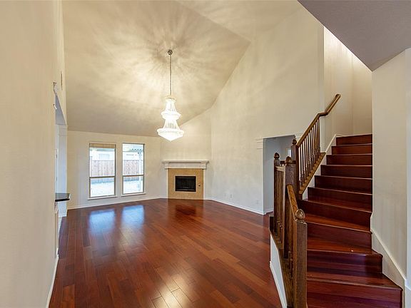4th image of 1700 Stonewick Dr