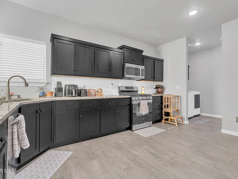 11352 Hidalgo Dr — Photo 18