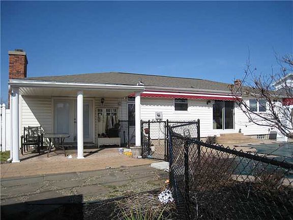 5th image of 43 S Prince Dr