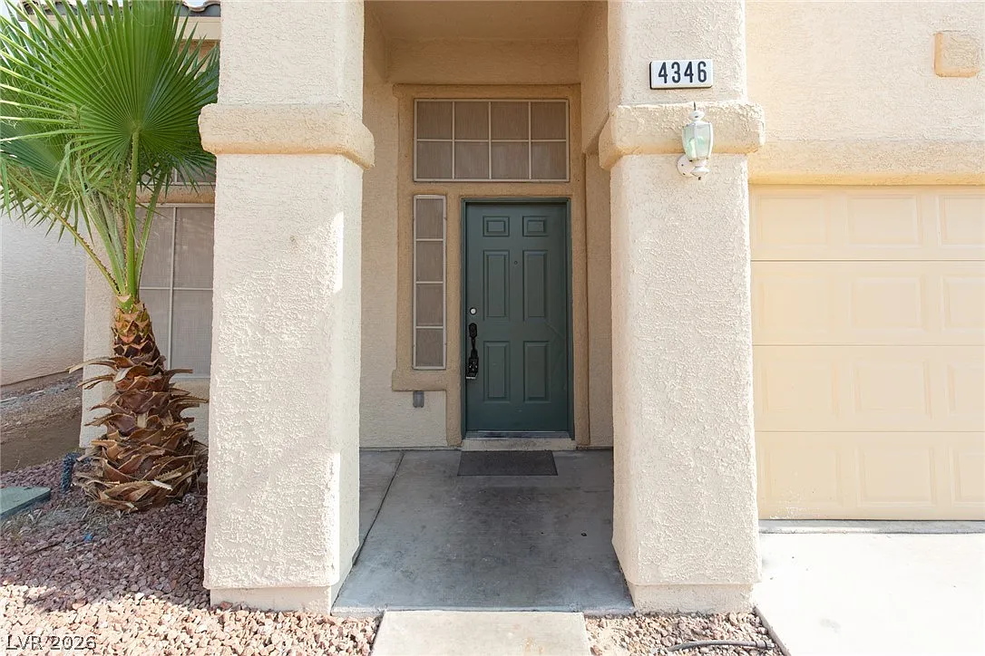 4 bed, 2.5 bath, 1842 sqft, $1,950 — Photo 4