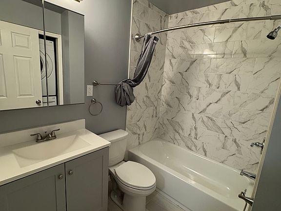 3rd image of 1018 Callowhill St Floor 3