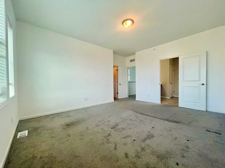 8018 Forestview Ln N — Photo 13