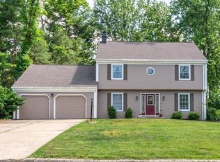 1705 Blu Fountain Ct, Godfrey, IL 62035