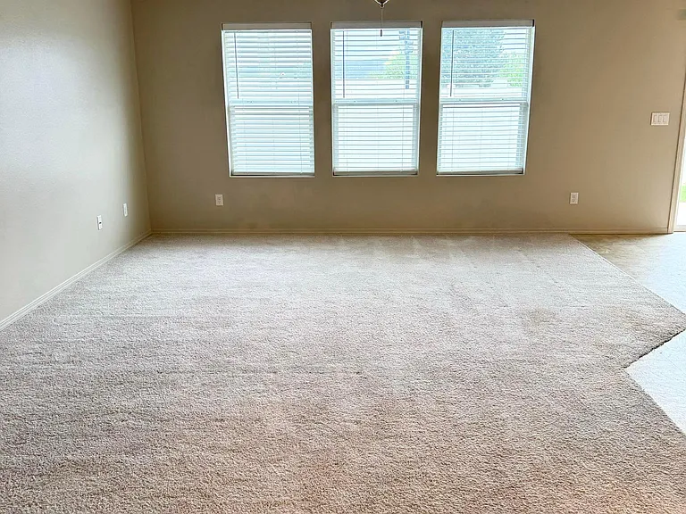 4708 N Alester Ave — Photo 11